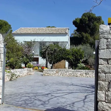 Oda ve Kahvaltı La Piccola