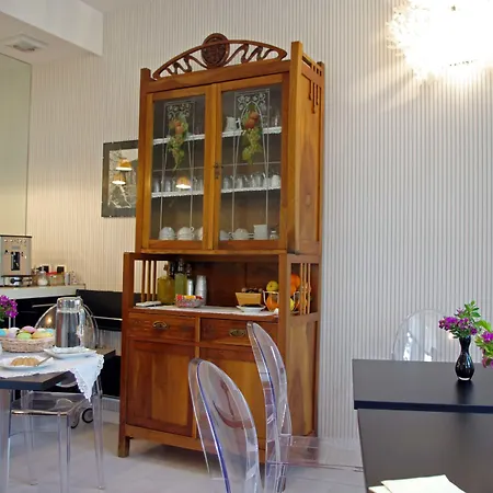 Bed & Breakfast La Piccola