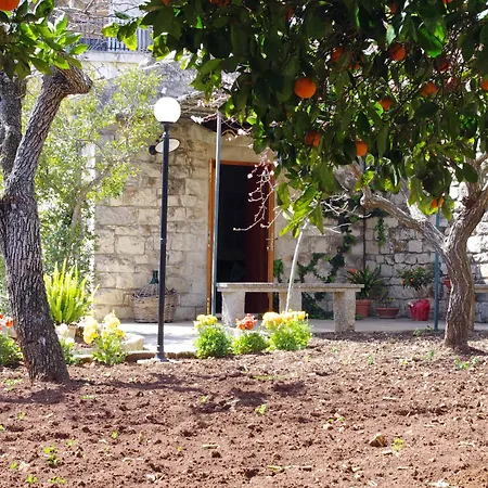 La Piccola Bed & Breakfast 4*