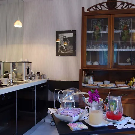 La Piccola Bed & Breakfast 4*