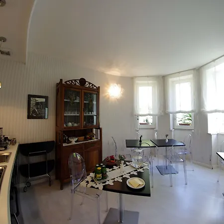 Bed & Breakfast La Piccola