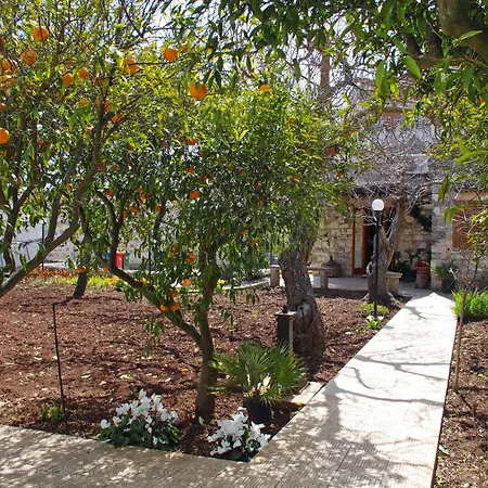 La Piccola Bed & Breakfast 3*
